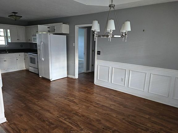 5th image of 188 Royal Pine Dr