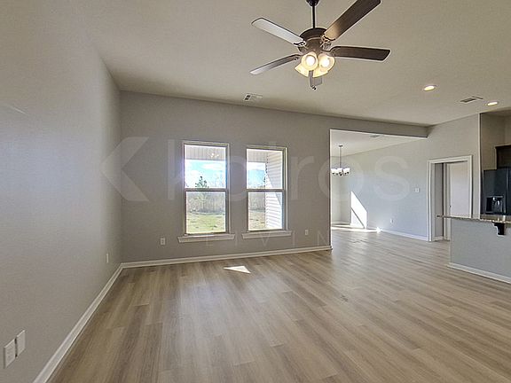 2nd image of 1714 Park Place Dr