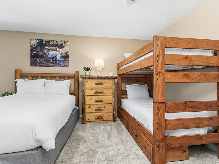 Bedroom #3 - Queen & Twin over Twin Bunk
