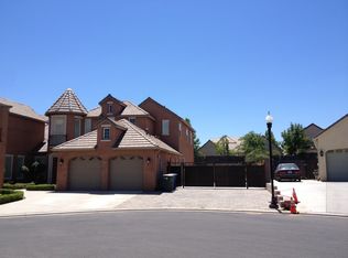 1683 E Gatwick Ln, Fresno, CA