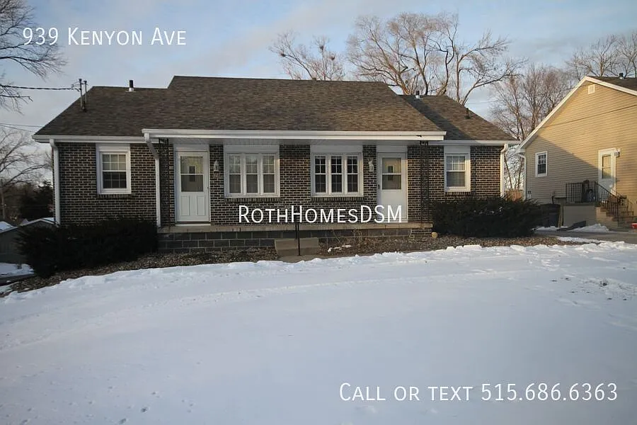 939 Kenyon Ave