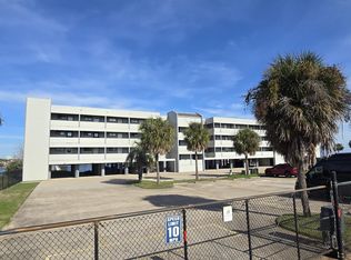 560 Pleasure Island Blvd #104, Port Arthur, TX 77640