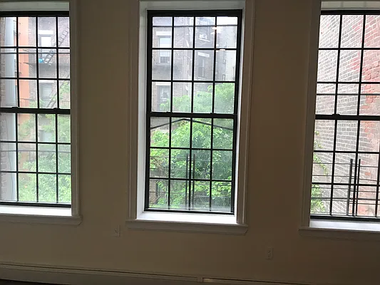 Rented by Compass | media 21