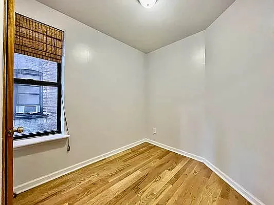 Rented by J PRESTON AND ASSOCIATES INC | media 8