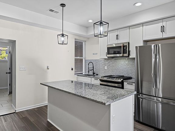 4th image of 2308 Druid Park Dr