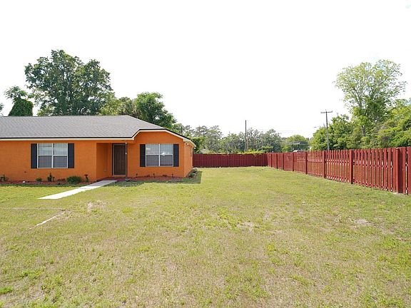 2nd image of 3178 N Ridge Rd #2