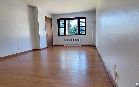 3rd image of 326 Parker Ave Unit 1