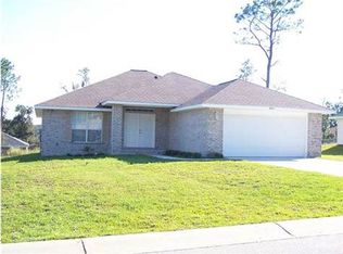 6661 Woodbury Forest Dr, Milton, FL 32583