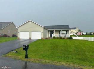 56 Reprisal Rd, Inwood, WV 25428