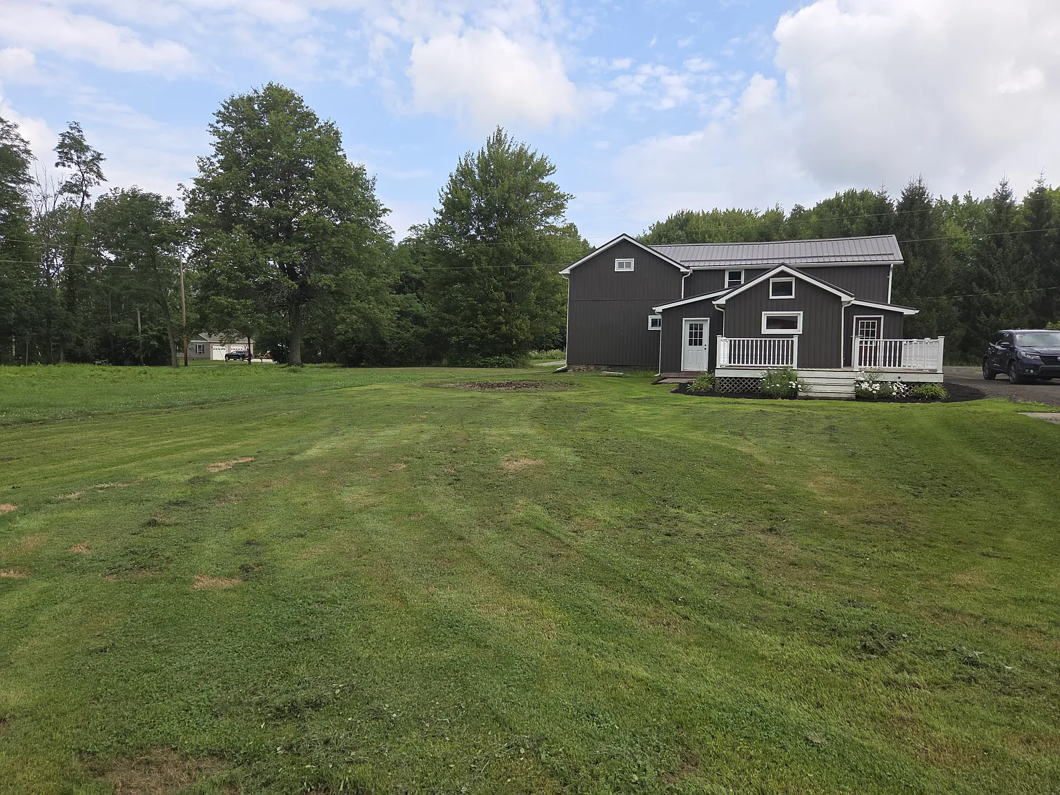 3 bed, 2.5 bath, 1786 sqft, $2,300 — Photo 3