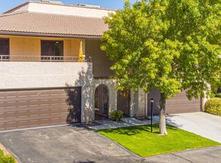 223 Hawk Ln, Palmdale, CA 93551