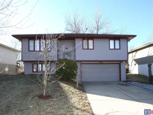 5207 High St, Lincoln, NE 68506