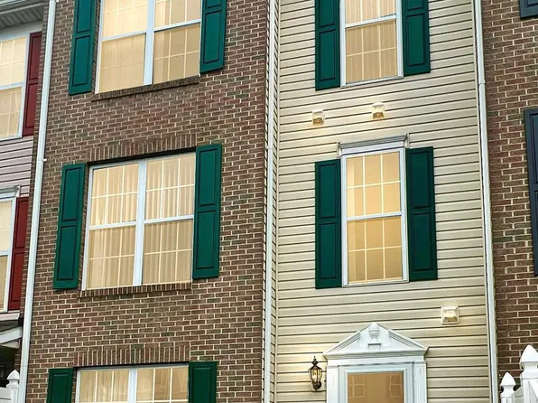 1816 Watch House Cir S, Severn, MD 21144