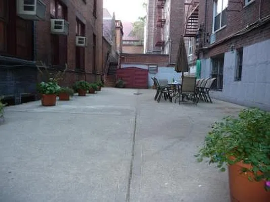 Sold by Citi Habitats | media 12