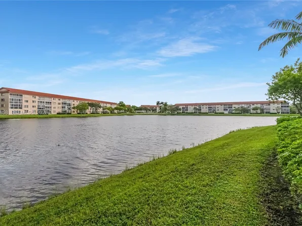 13101 SW 15th Ct APT 109R, Pembroke Pines, FL 33027