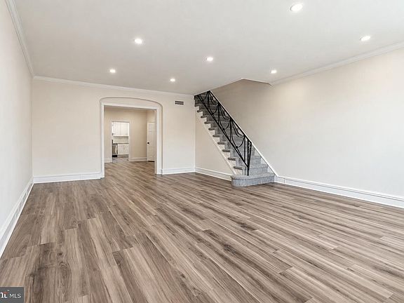 2nd image of 6420 N 15th St
