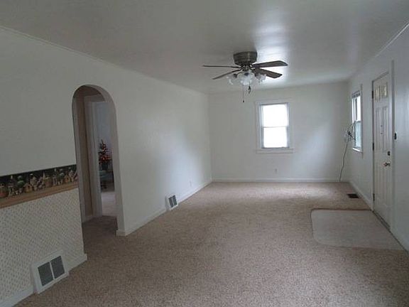 3rd image of 206 N I St