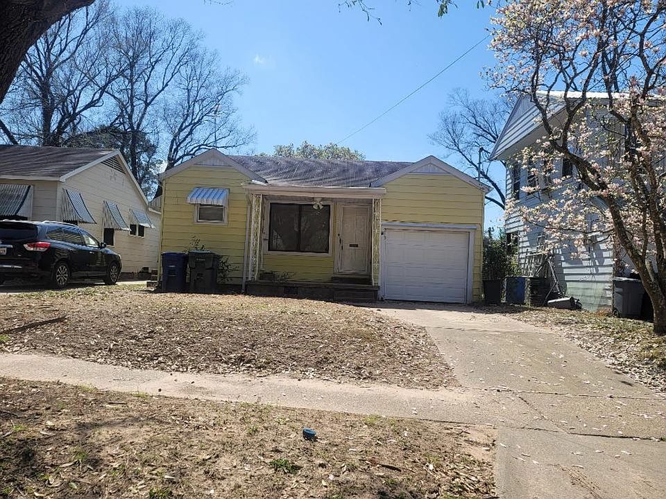 1st image of 213 E Ratcliff St