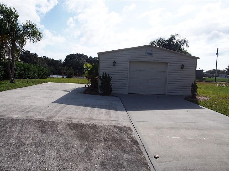 1st image of 25333 Canterbury Dr