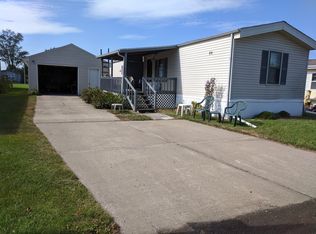 819 Brighton Dr, Waukee, IA 50263