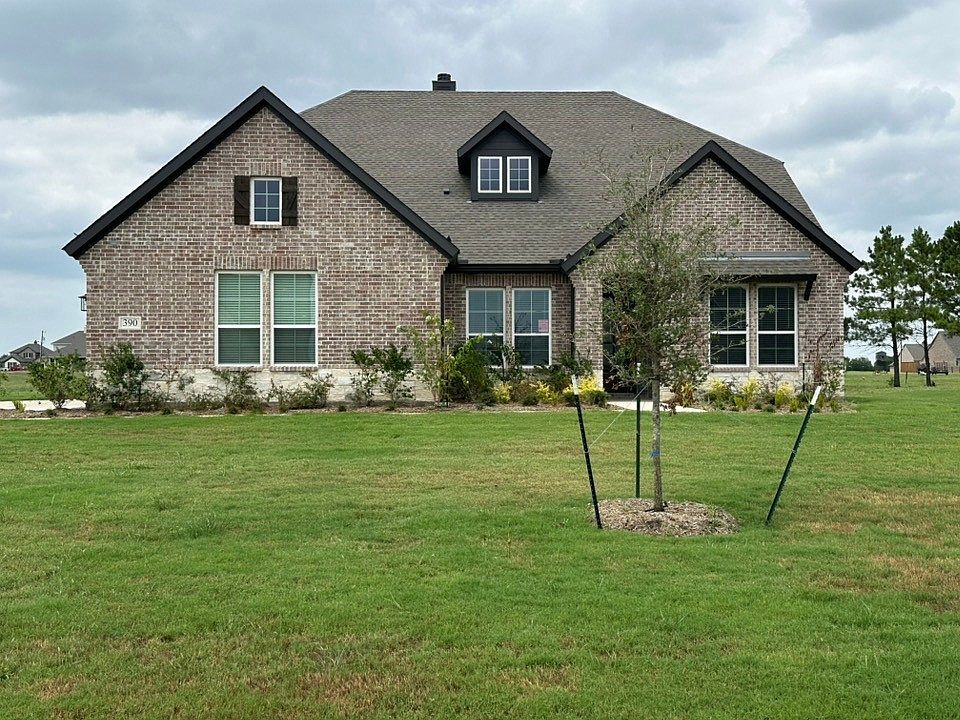 1st image of 390 Cobb Rd