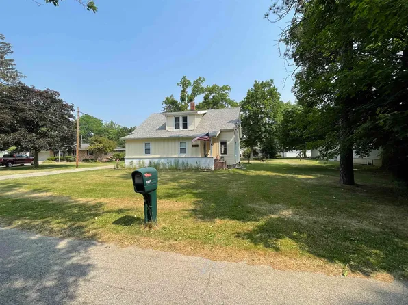 1307 Hickory St, Goshen, IN 46526