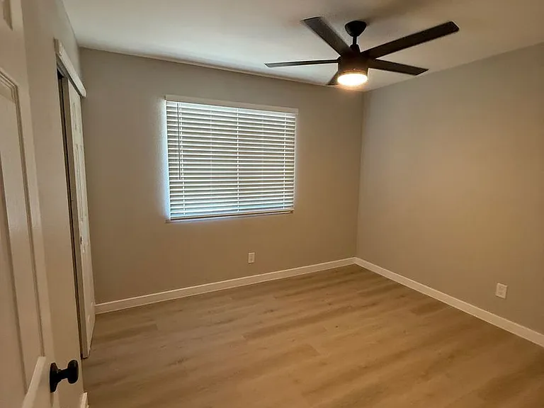 316 E Dunbar Dr — Photo 12