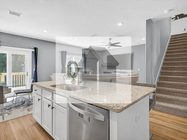 6076 Rutherford Loop — Photo 10
