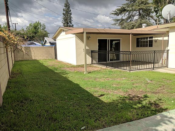 2nd image of 1833 Los Padres Dr