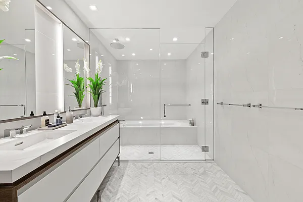 Rented by Douglas Elliman | media 7