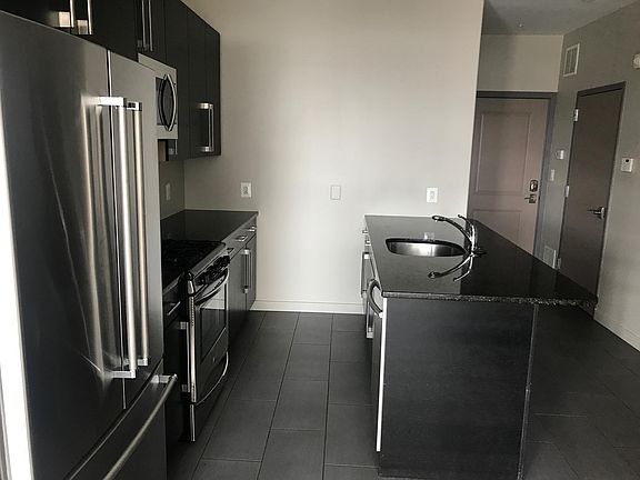 5th image of 501 Washington Ave APT 301