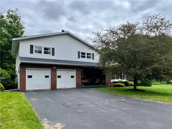 122 County Route 24, Oswego, NY 13126