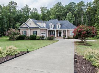 90 Fleming Forest Dr, Youngsville, NC 27596