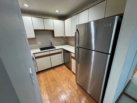 3rd image of 2350 10th Ave E APT 214