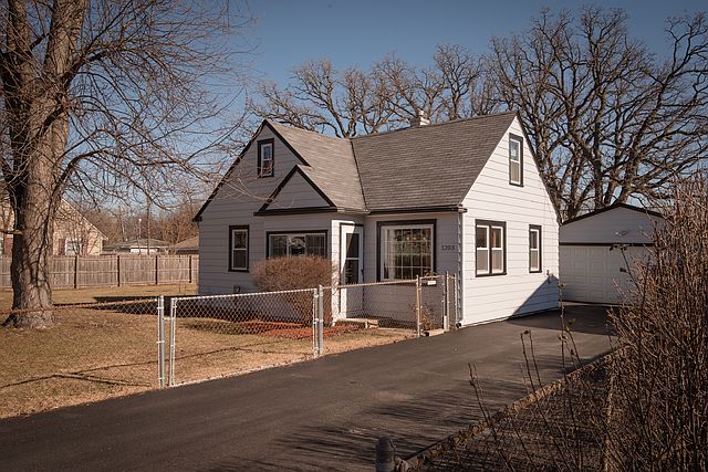 1st image of 1203 Lotus Dr