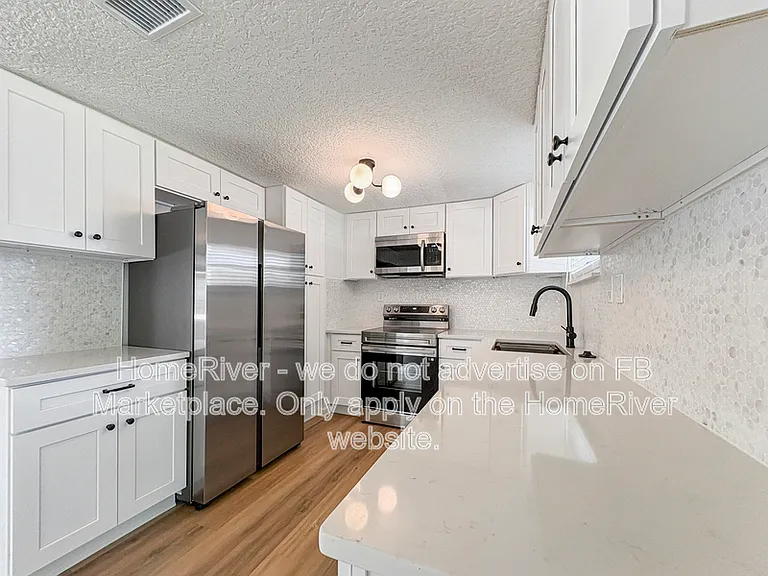 4525 Kennedy Ct — Photo 3