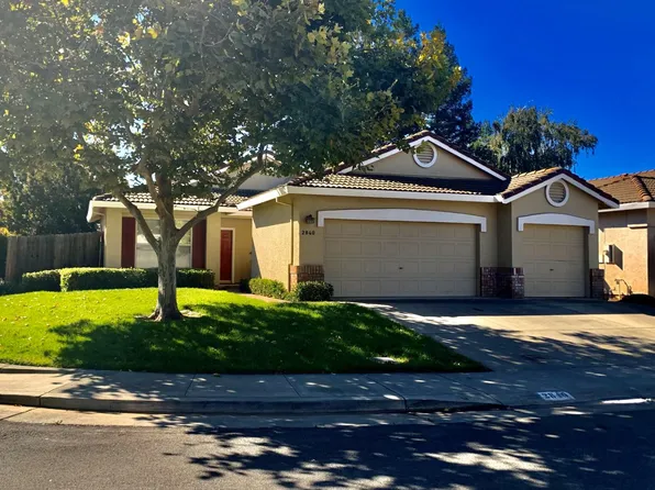 2840 Prado Ln, Davis, CA 95618
