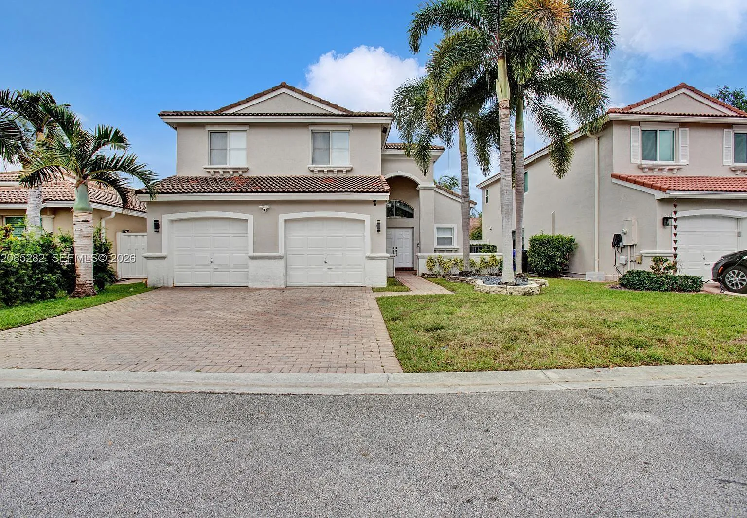 Banyan Oakridge Plat — Photo 1