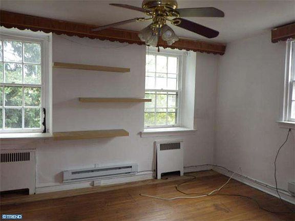 5th image of 2216 Bryn Mawr Ave