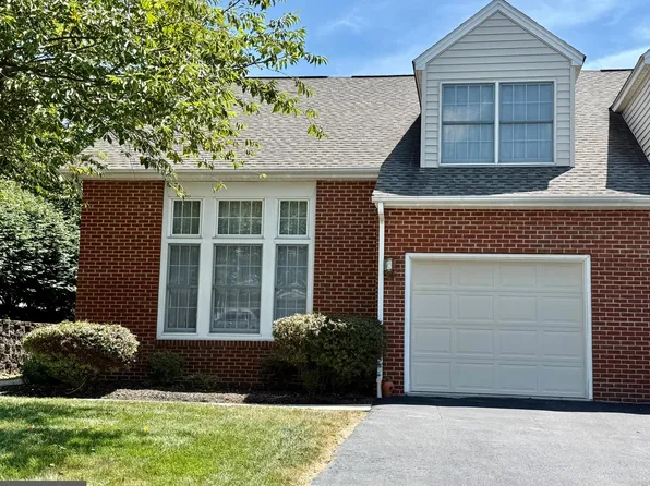 39 Round Ridge Rd, Mechanicsburg, PA 17055