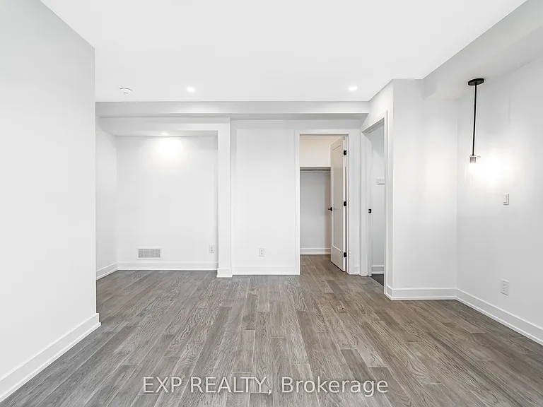 489 Duvernay Dr — Photo 23