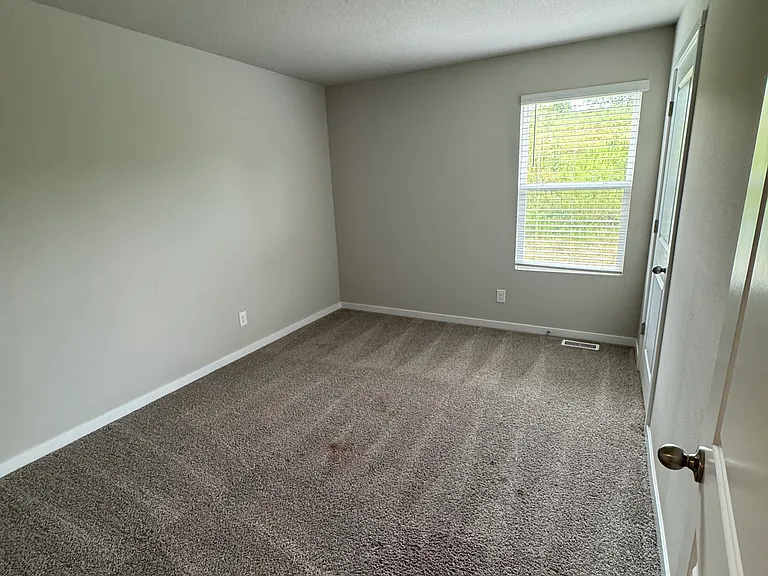 336 Ember Dr — Photo 12
