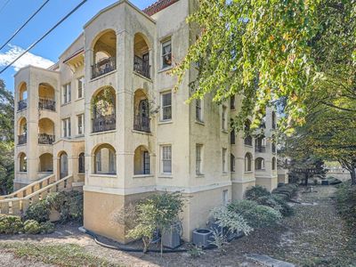 2855 Peachtree Rd NE APT 105, Atlanta, GA, 30305