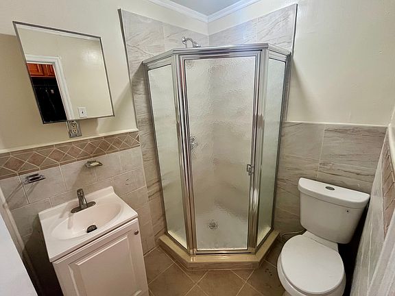 5th image of 635 Saint Marks Ave #2