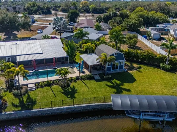 186 Chelsea Ct NW, Pt Charlotte, FL 33952