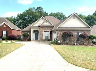 182 Fairway Dr, Millbrook, AL 36054