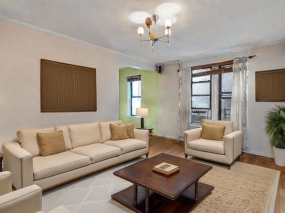4th image of 83-74 Talbot St Unit 3D
