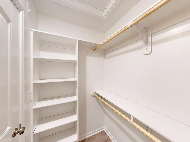 611 Pampas St — Photo 15