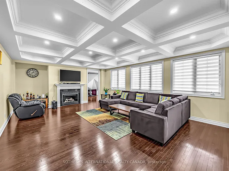 54 Kelways Cir #UPPER — Photo 13