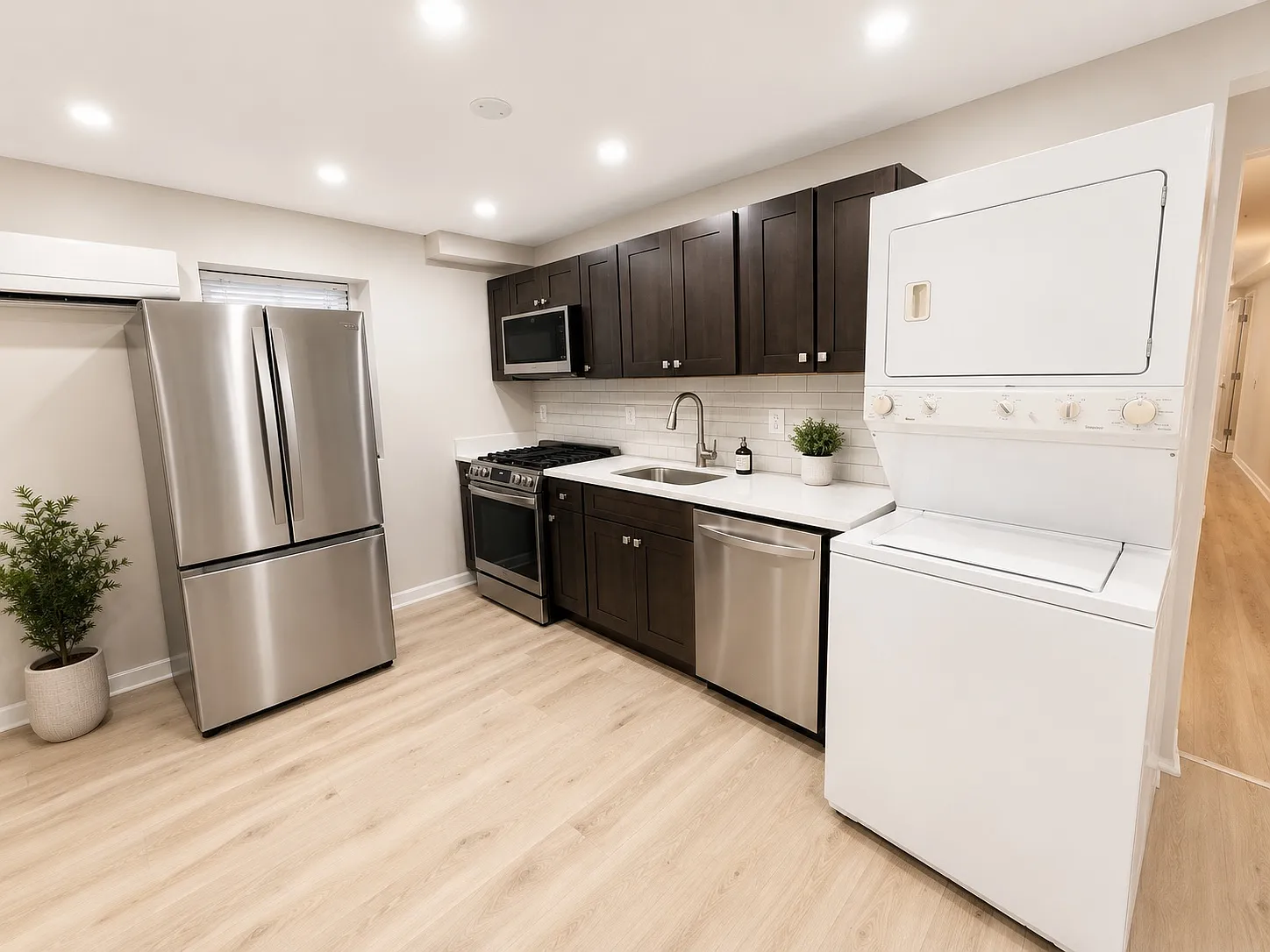 1 bed, 700 sqft, $2,200 — Photo 1